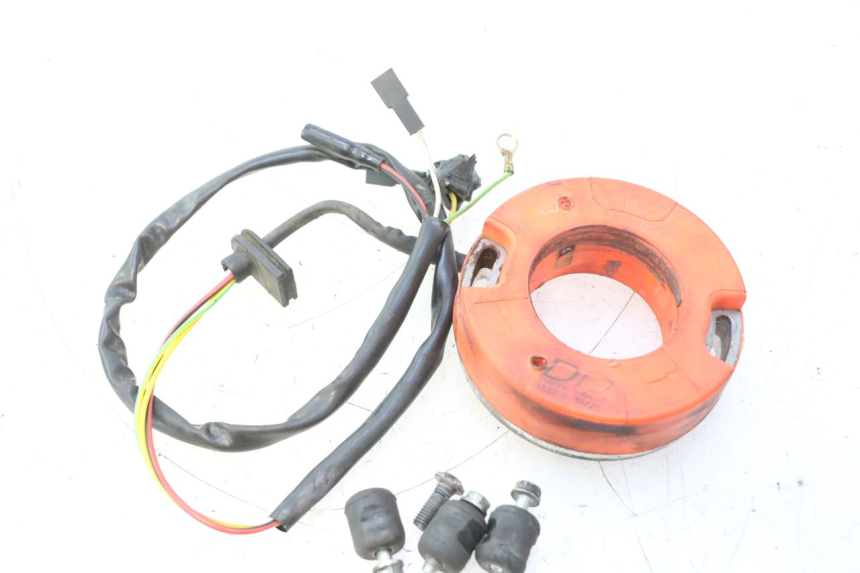 photo de ROTOR ESTATOR PEUGEOT LUDIX BLASTER 50 (2006 - 2014) - Marcados y referencias originales
