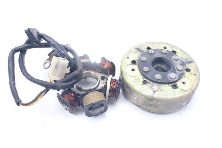 photo de ROTOR ESTATOR PEUGEOT LUDIX SNAKE 2T 50 (2004 - 2014) - Estado de la superficie y material