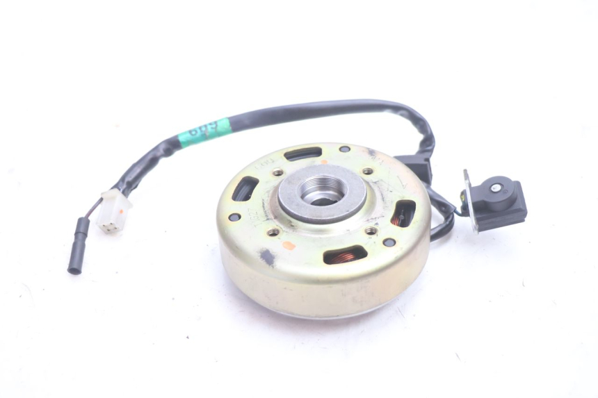 photo de ESTATOR SYM MIO 50 (2005 - 2010) - Zoom estado de uso