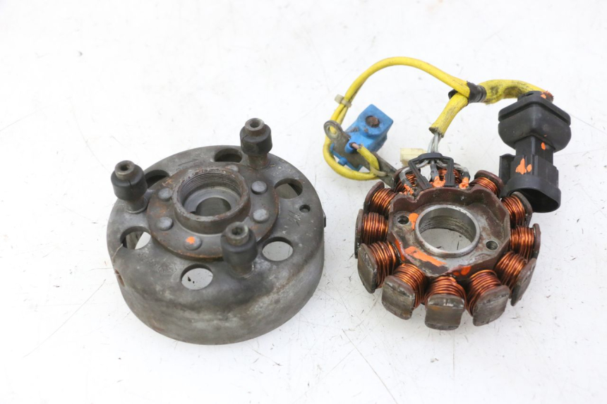 photo de ROTOR ESTATOR PIAGGIO MP3 125 (2006 - 2014) - Vista principal