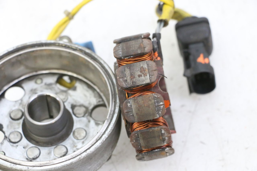 photo de ROTOR ESTATOR PIAGGIO MP3 125 (2006 - 2014) - Otra perspectiva