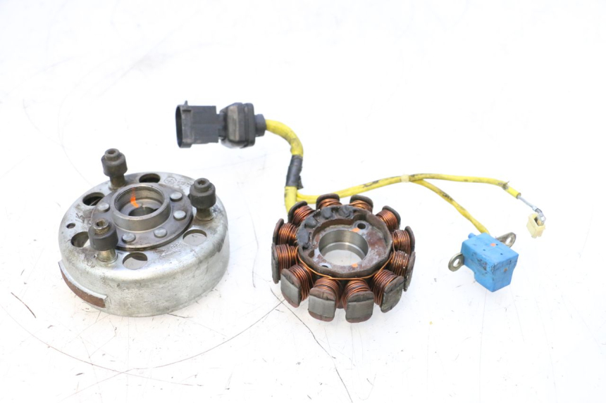 photo de ROTOR ESTATOR PIAGGIO MP3 125 (2006 - 2014) - Vista principal