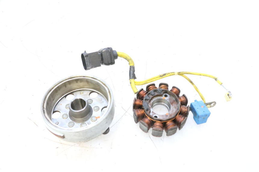 photo de ROTOR ESTATOR PIAGGIO MP3 125 (2006 - 2014) - Zoom estado de uso