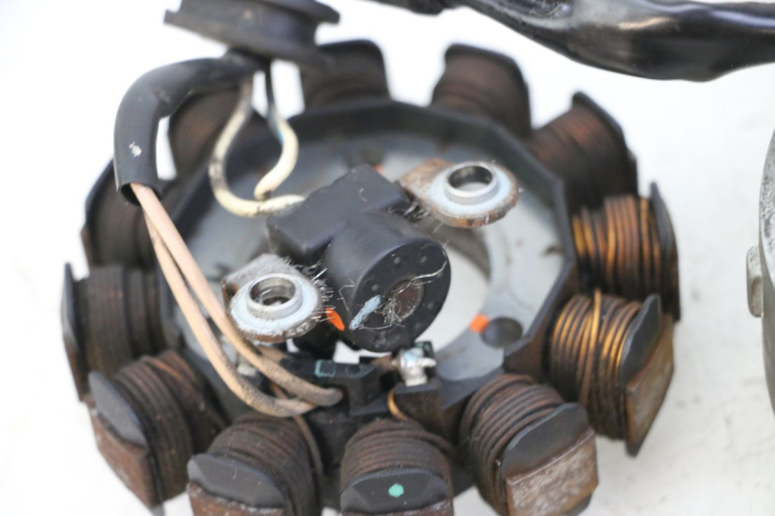 photo de ROTOR ESTATOR MBK MW TRYPTIK 125 (2014 - 2016) - Otra perspectiva