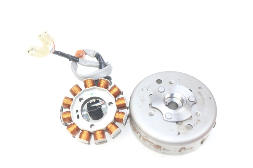 photo de ESTATOR YAMAHA N-MAX NMAX 125 (2017 - 2020) - Vista principal