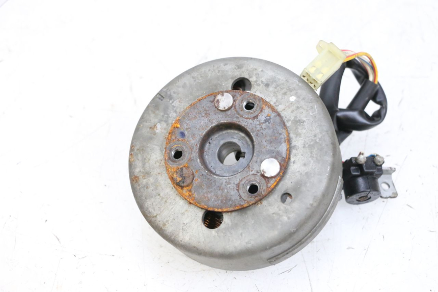 photo de ESTATOR YAMAHA NEO'S NEOS 2T 50 (1998 - 2007) - Detalle de la pieza