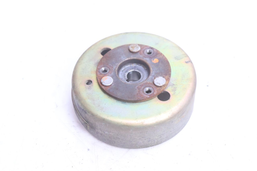 photo de ESTATOR YAMAHA NEO'S NEOS 2T 50 (1998 - 2007) - Primer plano técnico