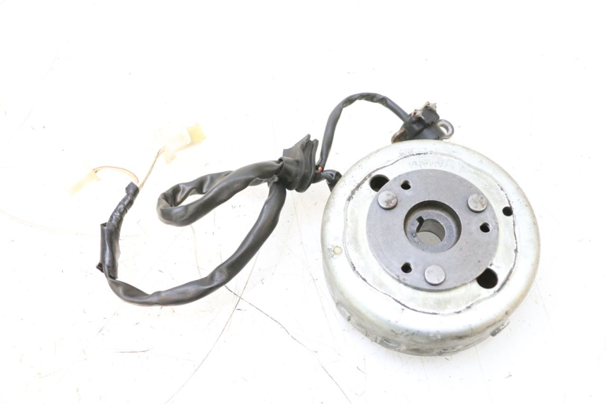 photo de ESTATOR YAMAHA NEOS NEO'S 4T 50 (2008 - 2016) - Otra perspectiva