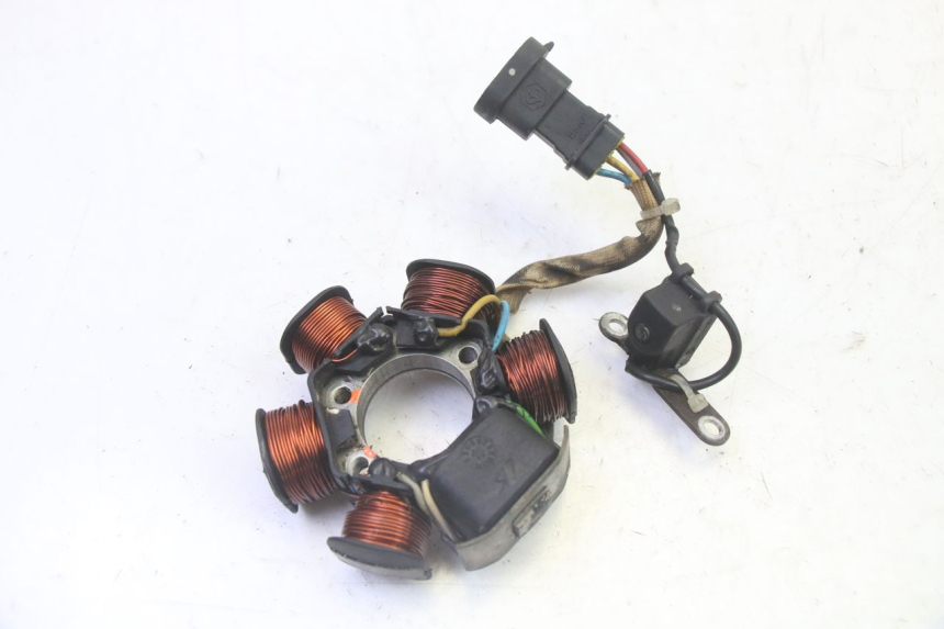 photo de ESTATOR PIAGGIO NEW TYPHOON 50 (2010 - 2017) - Vista general del producto