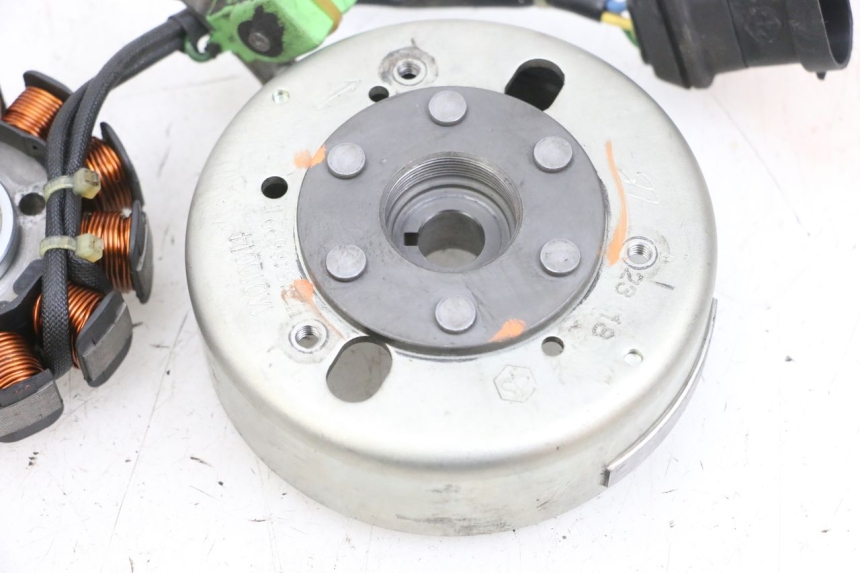 photo de ESTATOR PIAGGIO NEW TYPHOON 50 (2018 - 2021) - Otra vista del artículo