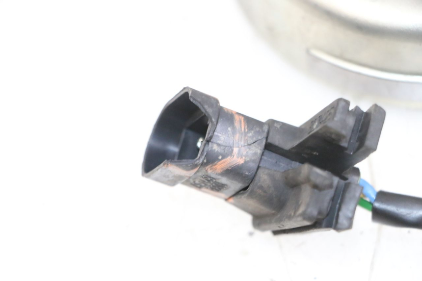 photo de ESTATOR PIAGGIO NEW TYPHOON 50 (2018 - 2021) - Recambio usado revisado