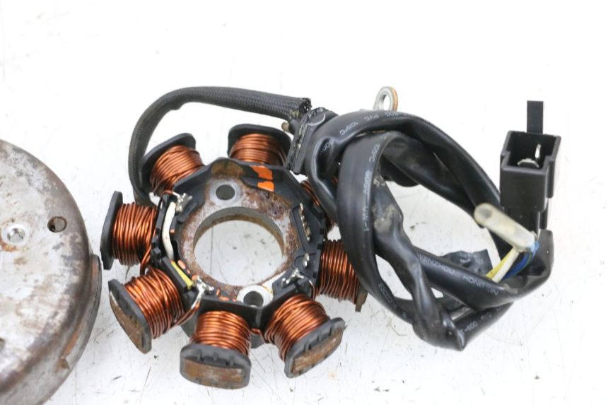 photo de ESTATOR SYM ORBIT 2 50 (2008 - 2014) - Otra vista del artículo