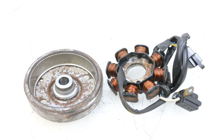 photo de ESTATOR SYM ORBIT 2 50 (2008 - 2014) - Otra perspectiva