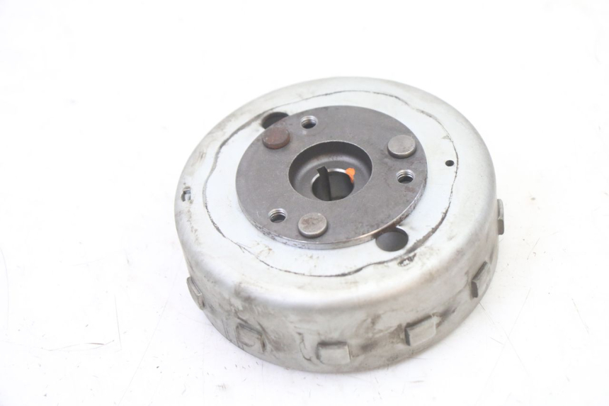 photo de ESTATOR MBK OVETTO 4T 50 (2008 - 2016) - Detalles de los puntos de fijación