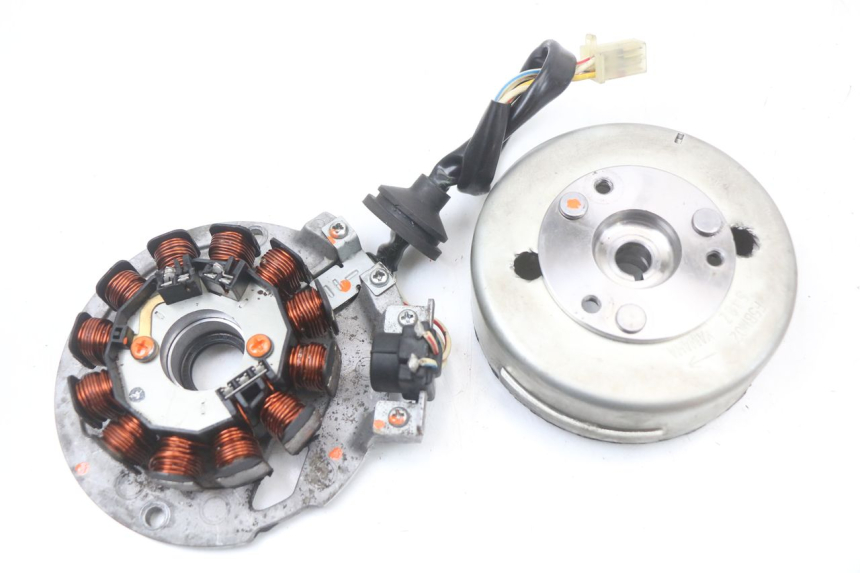 photo de ESTATOR MBK OVETTO ONE 2T 50 (2013 - 2017) - Detalle de la pieza