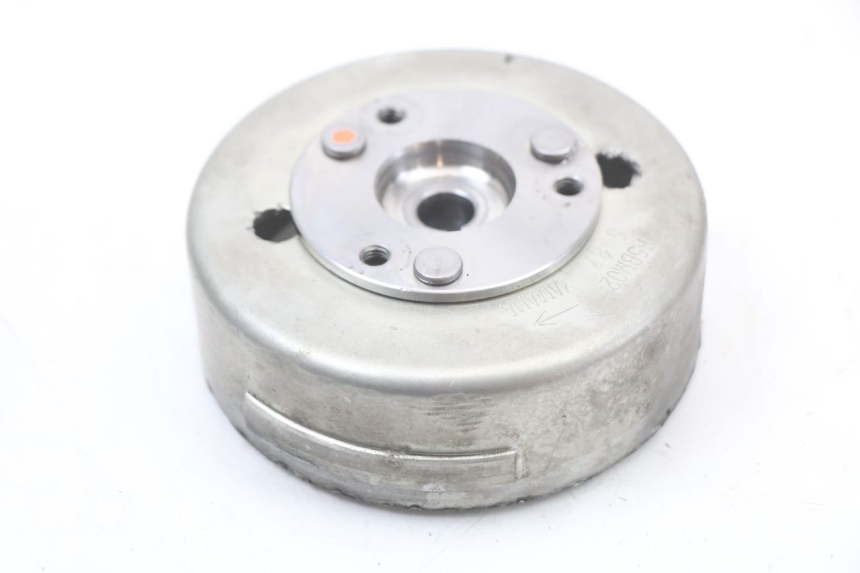 photo de ESTATOR MBK OVETTO ONE 2T 50 (2013 - 2017) - Primer plano técnico