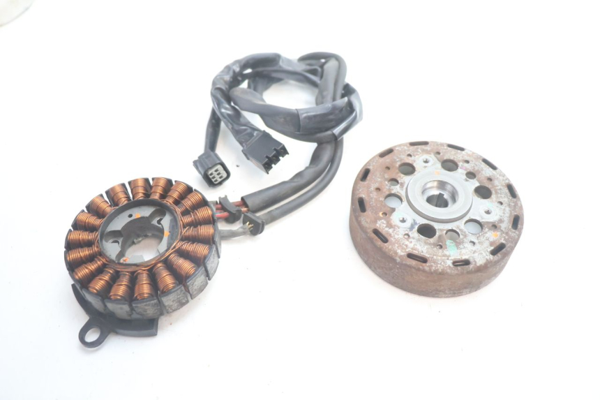 photo de ROTOR ESTATOR HONDA PCX (JF28) 125 (2009 - 2011) - Vista principal