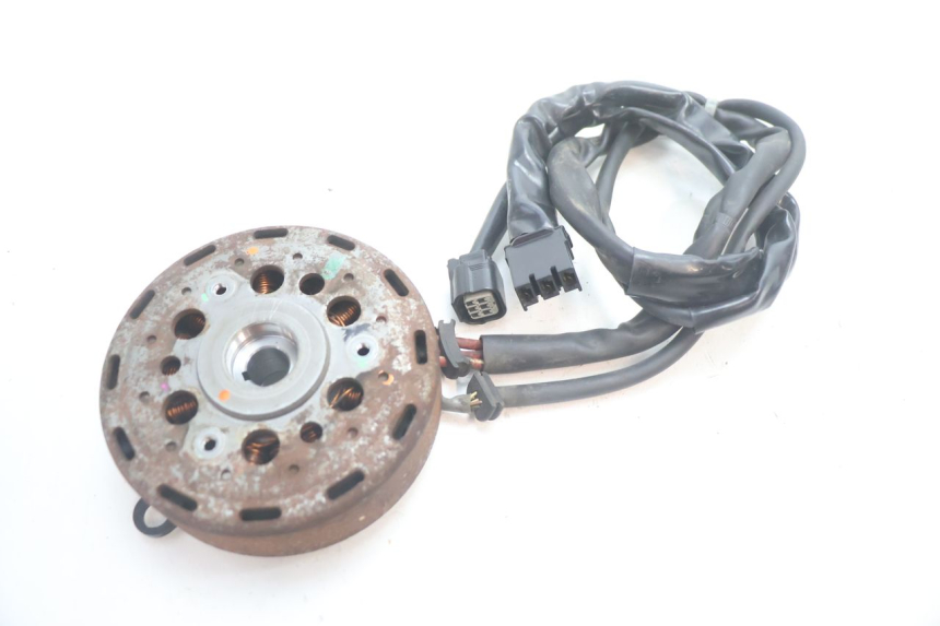 photo de ROTOR ESTATOR HONDA PCX (JF28) 125 (2009 - 2011) - Zoom estado de uso