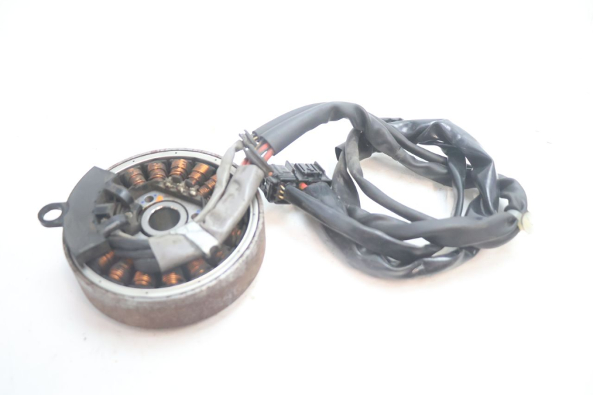 photo de ROTOR ESTATOR HONDA PCX (JF28) 125 (2009 - 2011) - Otra perspectiva