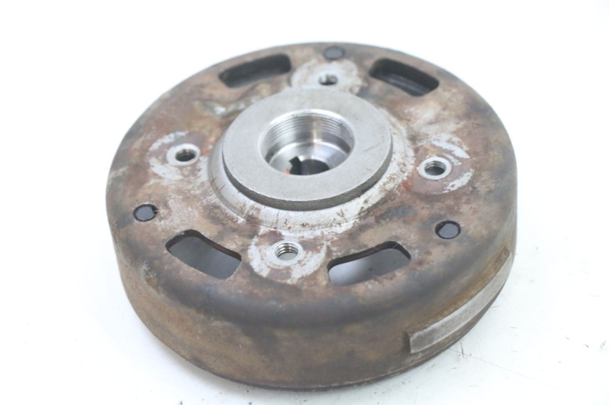 photo de ROTOR ESTATOR PEUGEOT TKR TREKKER FURIOUS 50 (2005 - 2014) - Primer plano técnico