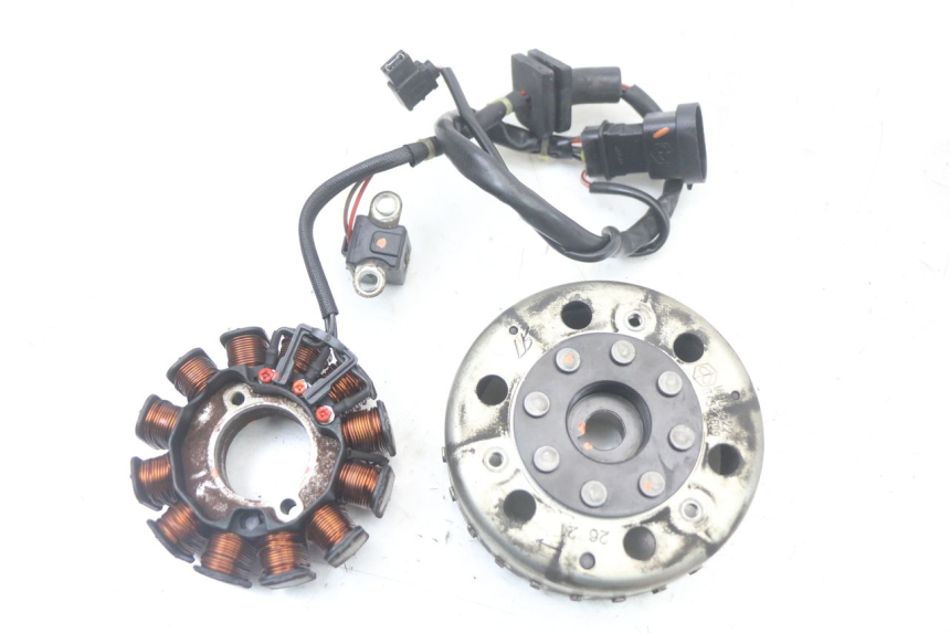 photo de ESTATOR PIAGGIO LIBERTY IGET 4T 50 (2021 - 2025) - Vista principal