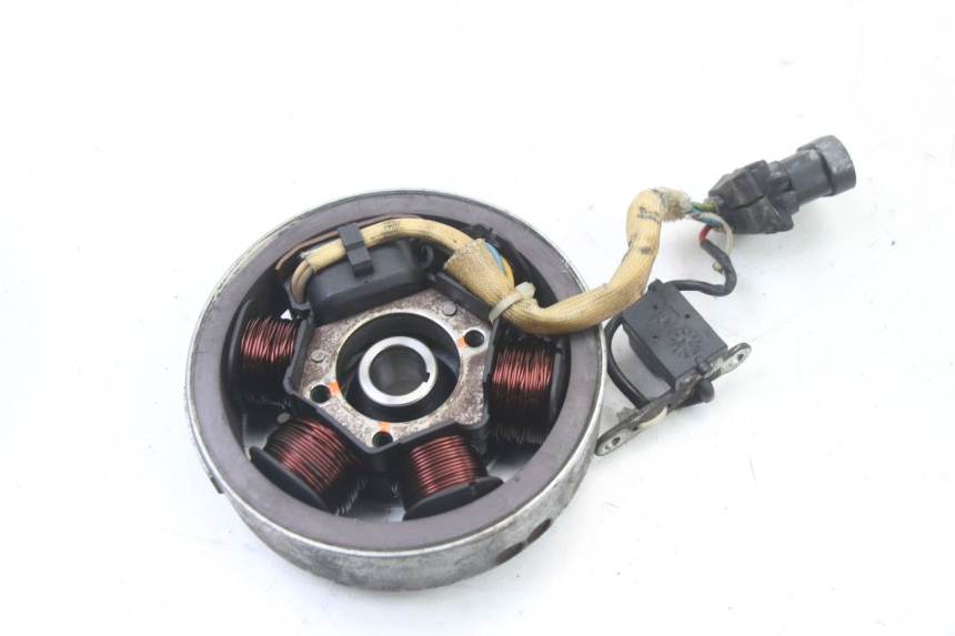 photo de ROTOR ESTATOR PIAGGIO VESPA S 2T 50 (2007 - 2014) - Otra perspectiva