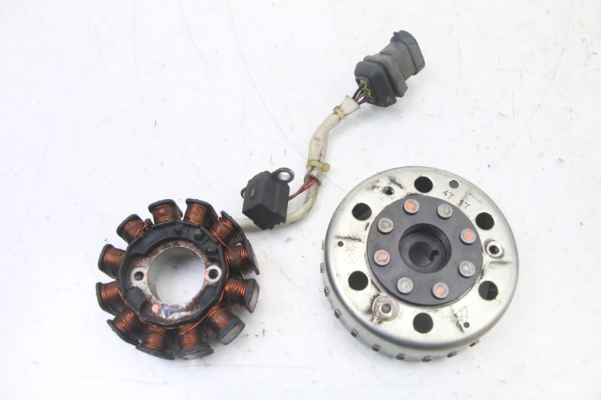 photo de ROTOR ESTATOR PIAGGIO ZIP 4T 50 (2018 - 2020) - Vista principal