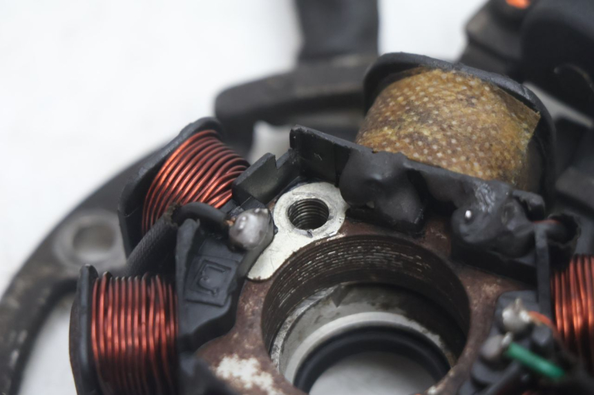 photo de ESTATOR RAZZO QTR 50 (2011 - 2018) - Detalles de los puntos de fijación
