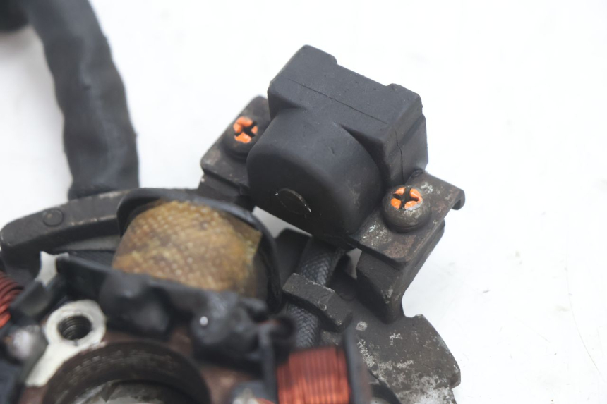 photo de ESTATOR RAZZO QTR 50 (2011 - 2018) - Estado de la superficie y material
