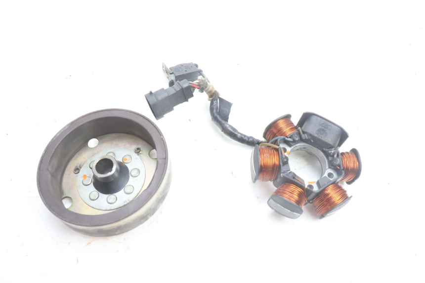 photo de ESTATOR GILERA RUNNER SP 50 (2002 - 2004) - Detalle de la pieza