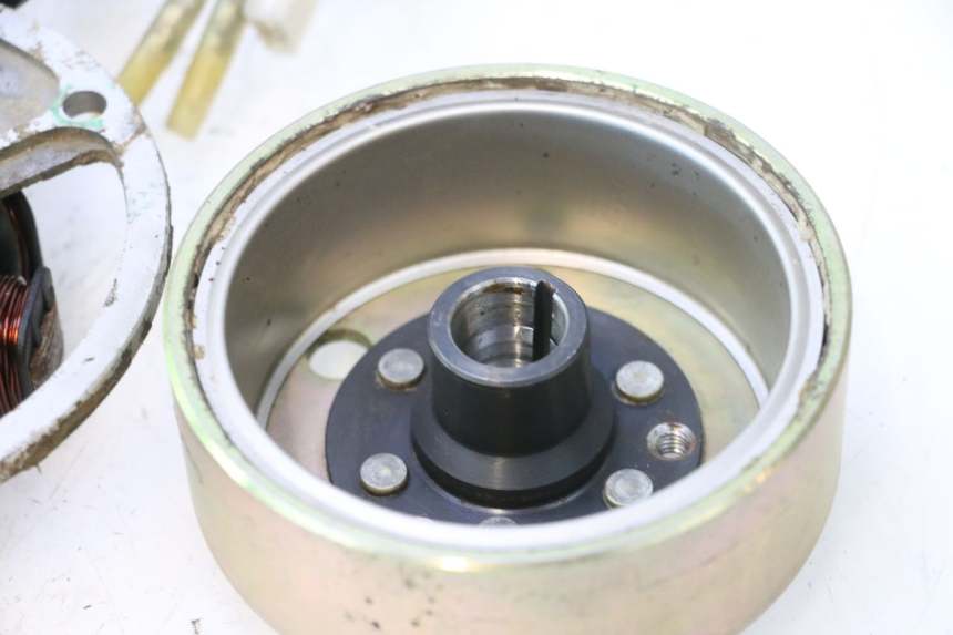 photo de ROTOR ESTATOR KEEWAY RY6 2T 50 (2011 - 2019) - Primer plano técnico