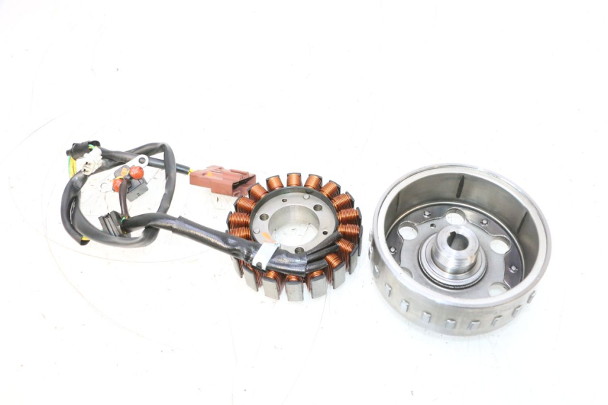 photo de ESTATOR PEUGEOT SATELIS COMPRESSOR K15 125 (2006 - 2009) - Detalle de la pieza