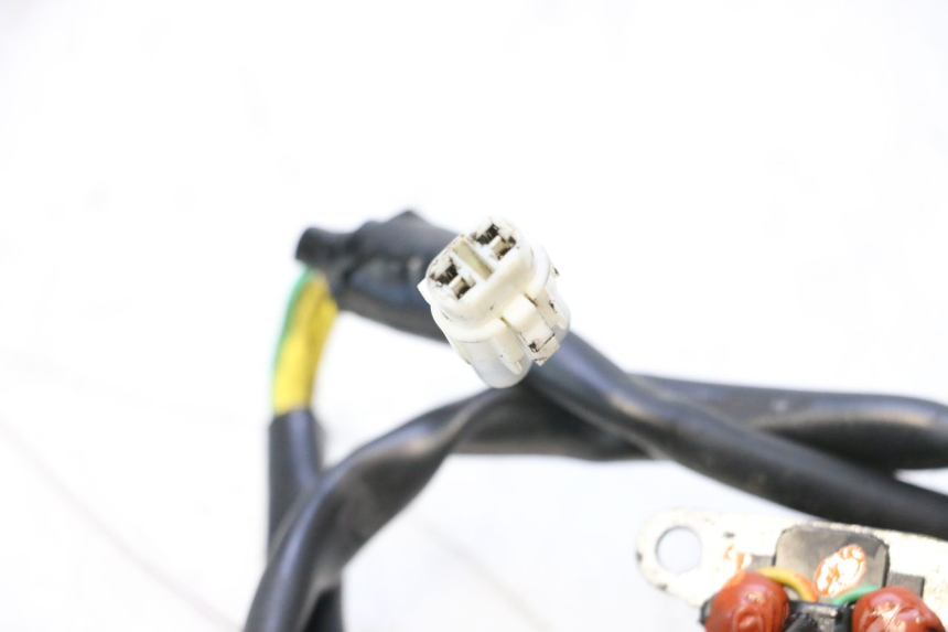photo de ESTATOR PEUGEOT SATELIS COMPRESSOR K15 125 (2006 - 2009) - Primer plano técnico