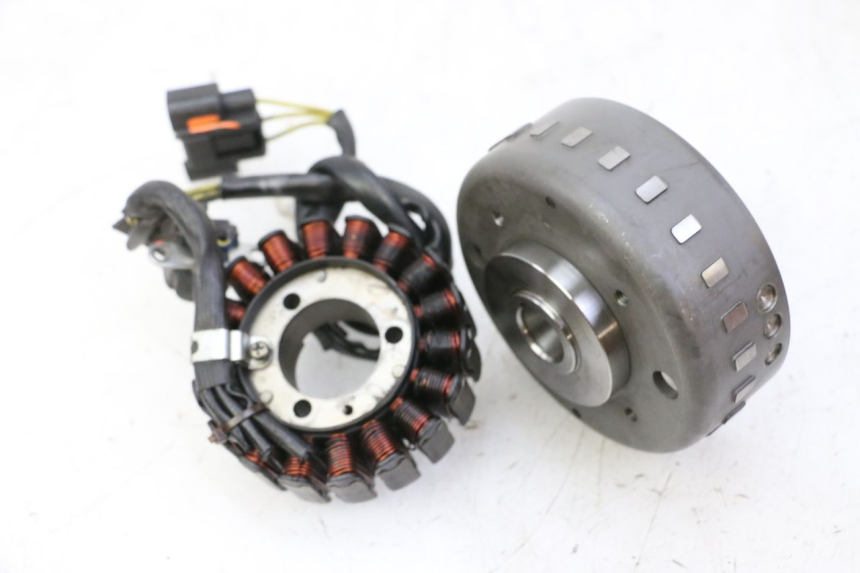 photo de ESTATOR PEUGEOT SATELIS 125 (2013 - 2018) - Zoom estado de uso