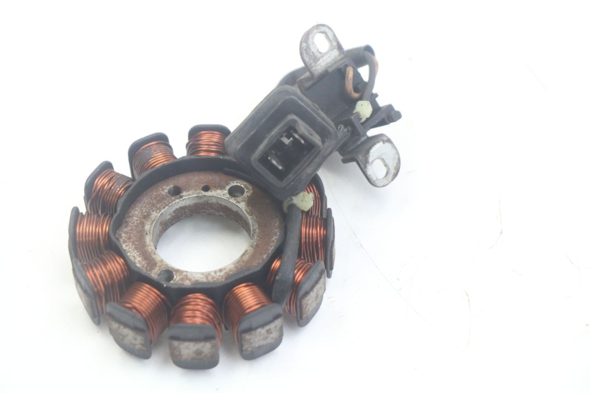 photo de ROTOR ESTATOR APRILIA SCARABEO 100 (2003 - 2012) - Primer plano técnico