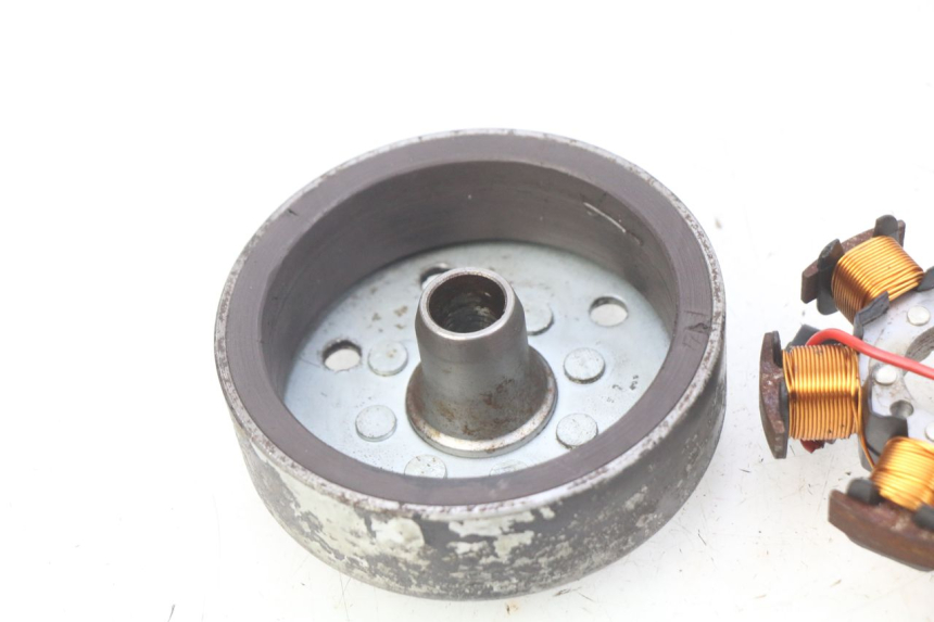 photo de ROTOR ESTATOR DERBI SENDA 50 (2003 - 2005) - Otra perspectiva