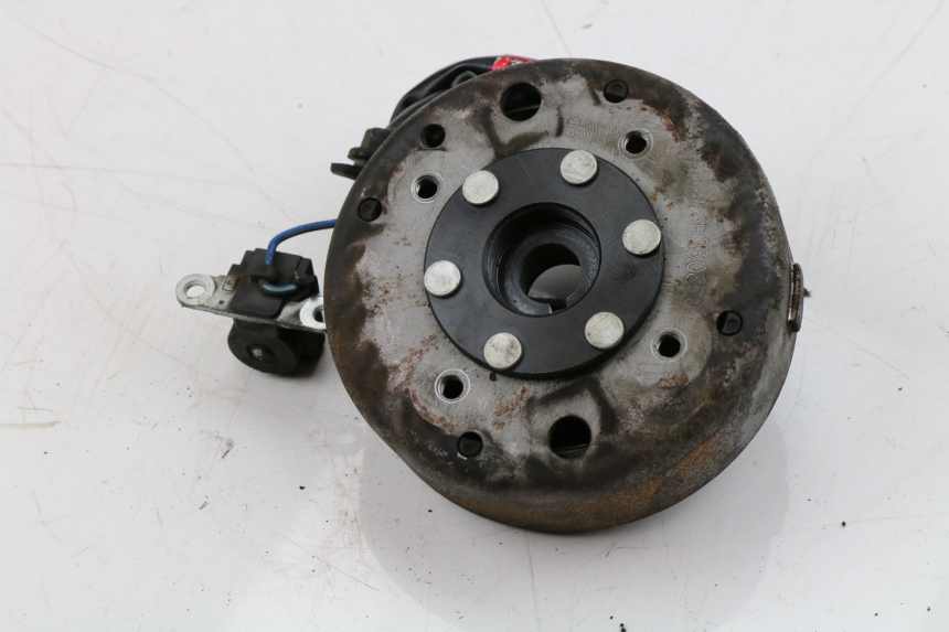 photo de ESTATOR SYM FIDDLE 2 S 125 (2012 - 2014) - Primer plano técnico