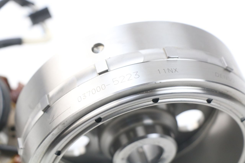 photo de ESTATOR YAMAHA TDM ABS 900 (2002 - 2014) - Otra perspectiva