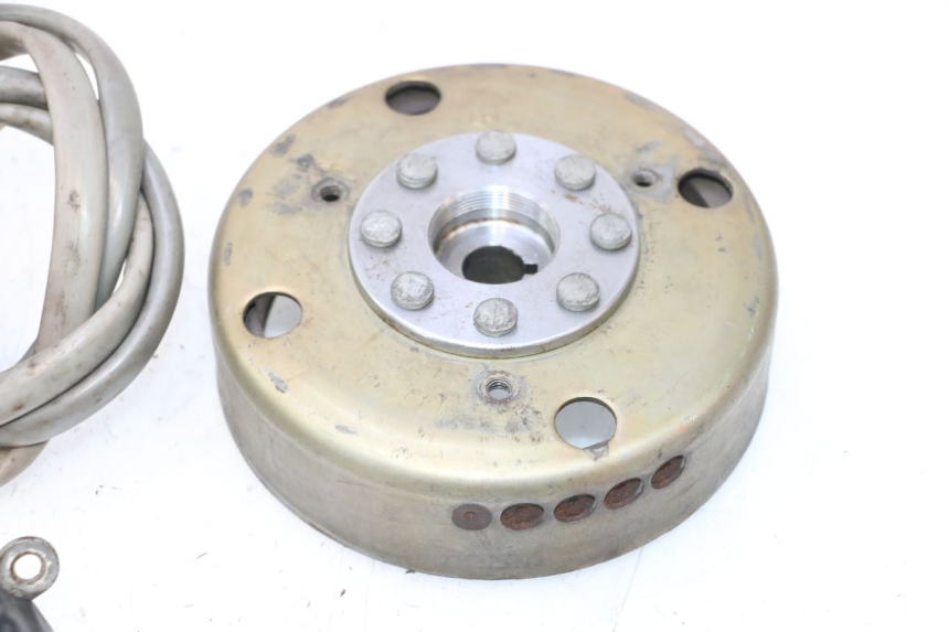 photo de ESTATOR PIAGGIO TYPHOON 50 (2000 - 2009) - Características distintivas