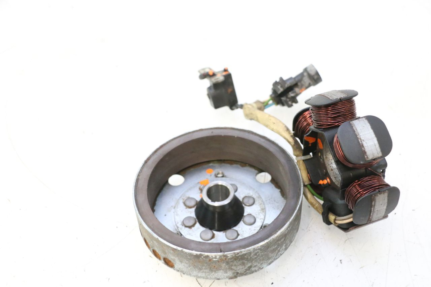 photo de ESTATOR PIAGGIO TYPHOON 50 (2000 - 2009) - Vista general del producto