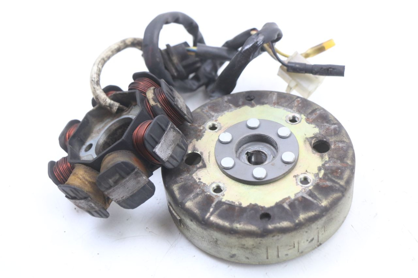 photo de ROTOR ESTATOR PEUGEOT V-CLIC VCLIC 50 (2007 - 2013) - Vista principal