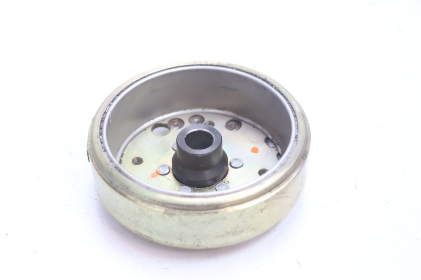 photo de ROTOR ESTATOR PEUGEOT V-CLIC VCLIC 50 (2007 - 2013) - Características distintivas