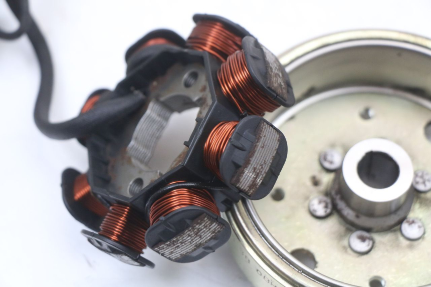 photo de Rotor Estator BEELINE VELOCE 4T 50 (2011 - 2020) - Detalles de los puntos de fijación