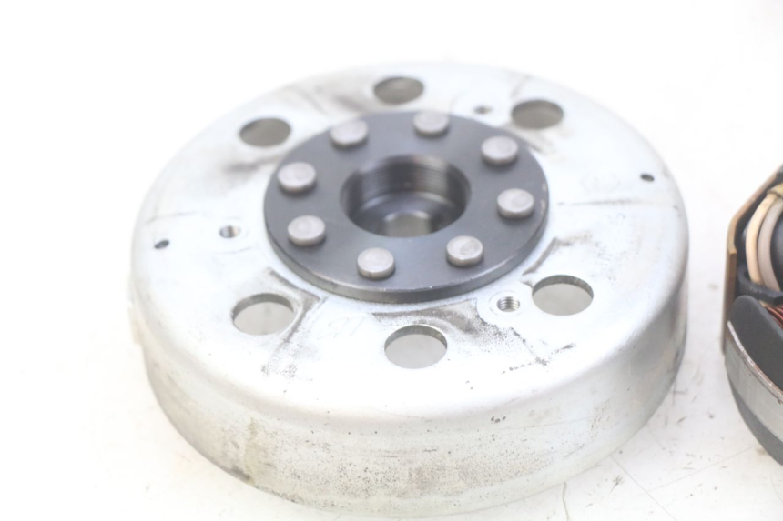 photo de ROTOR ESTATOR PIAGGIO VESPA LX 2T 50 (2005 - 2013) - Estado de la superficie y material