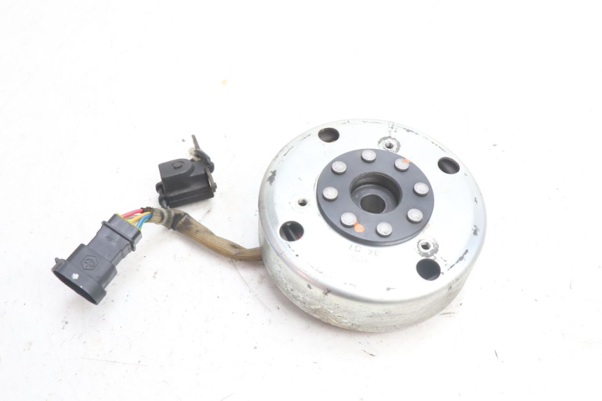 photo de ROTOR ESTATOR PIAGGIO VESPA S 2T 50 (2007 - 2014) - Zoom estado de uso
