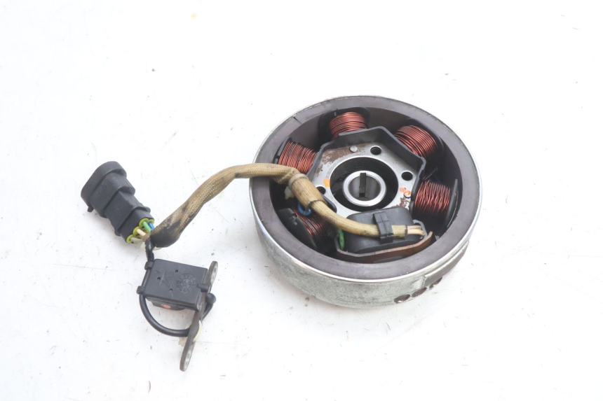 photo de ROTOR ESTATOR PIAGGIO VESPA S 2T 50 (2007 - 2014) - Otra perspectiva