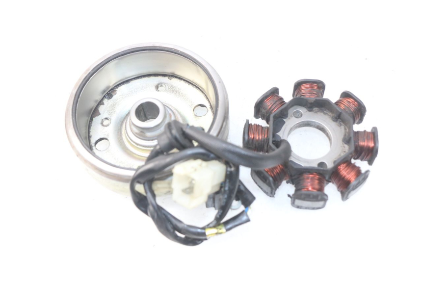 photo de ROTOR ESTATOR PEUGEOT VIVACITY NEW 4T 50 (2008 - 2017) - Zoom estado de uso