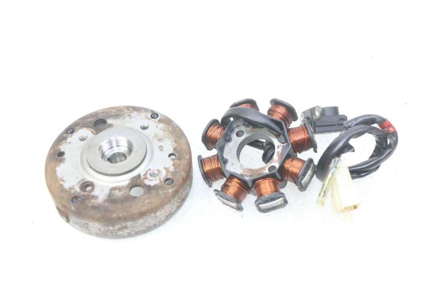 photo de ROTOR ESTATOR PEUGEOT VIVACITY NEW 4T 50 (2008 - 2017) - Vista principal