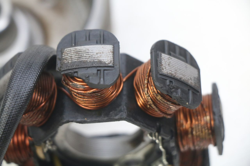 photo de ROTOR ESTATOR PEUGEOT VIVACITY NEW 4T 50 (2008 - 2017) - Otra perspectiva