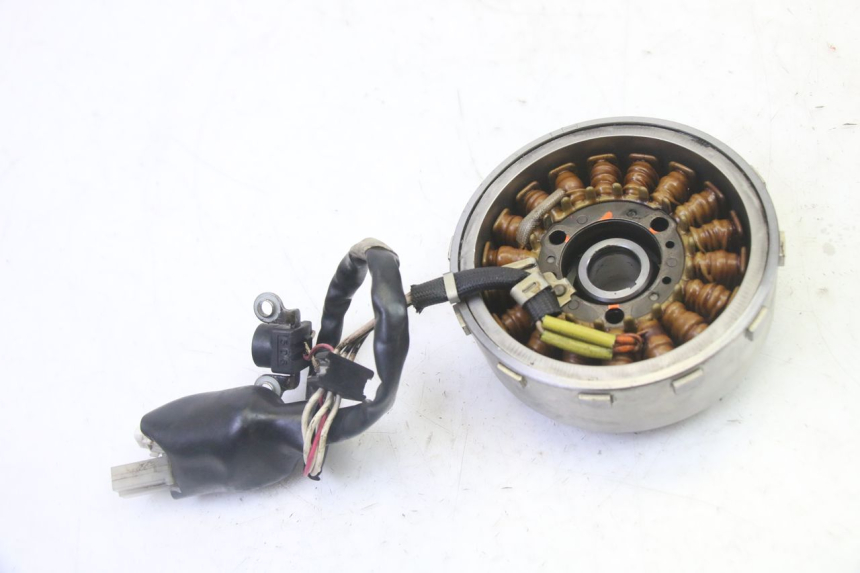 photo de ESTATOR YAMAHA X-CITY XCITY 125 (2007 - 2013) - Otra perspectiva